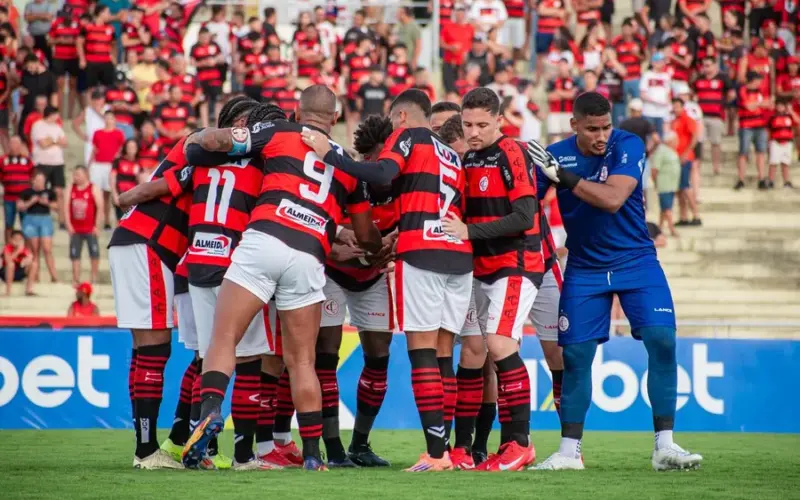 Na reta final do Campeonato Paraibano Campinense anuncia duas contratações