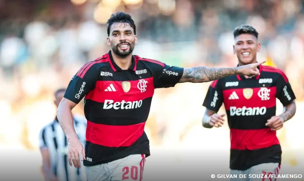 Paquetá desencanta, Flamengo vence Botafogo e vai à semi do Carioca