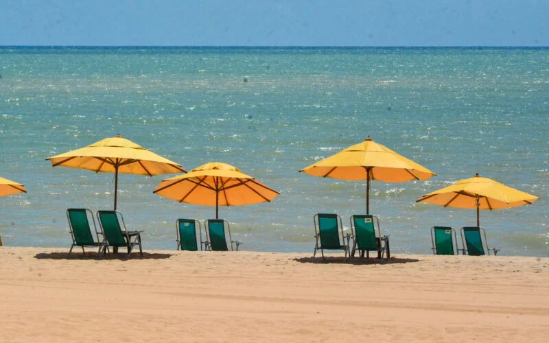 Litoral da Paraíba tem quatro trechos de praia impróprios ao banho neste Carnaval
