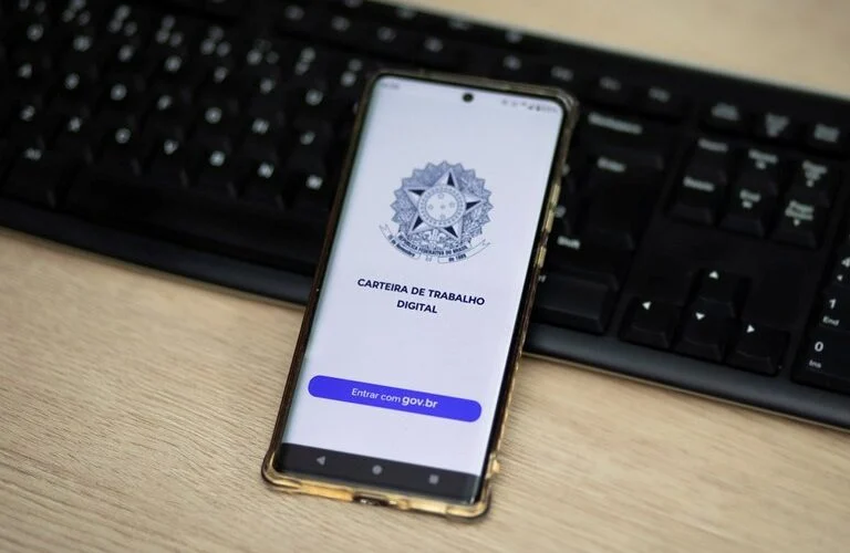 Sine-PB oferece mais de 690 vagas de emprego em 10 municípios paraibanos