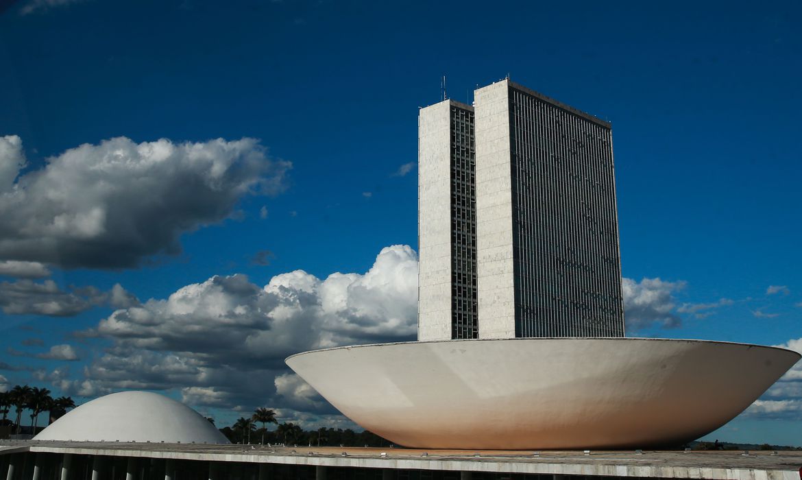 Saiba como votaram os paraibanos na derrubada do veto ao PL da Dosimetria