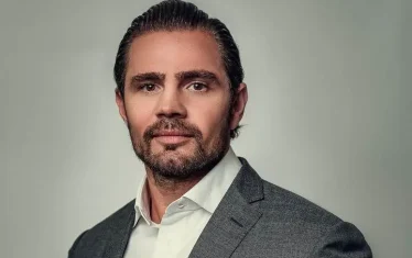 49348_2CF502733B6A1106