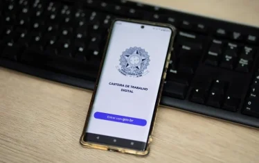 Carteira-de-Trabalho-768x500