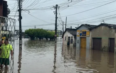 chuvas-na-paraiba-ruas-de-santa-rita-ficam-alagada0021791500202605021044-8