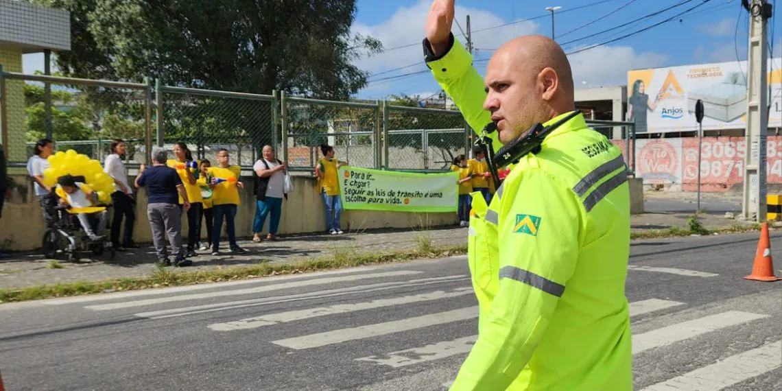Campina Grande publica edital para agentes de trânsito com salários de R$ 3,1 mil